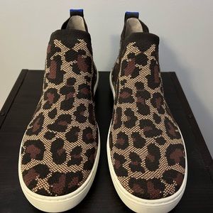 Rothy’s Wildcat Chelsea High Top Sneaker, size 9